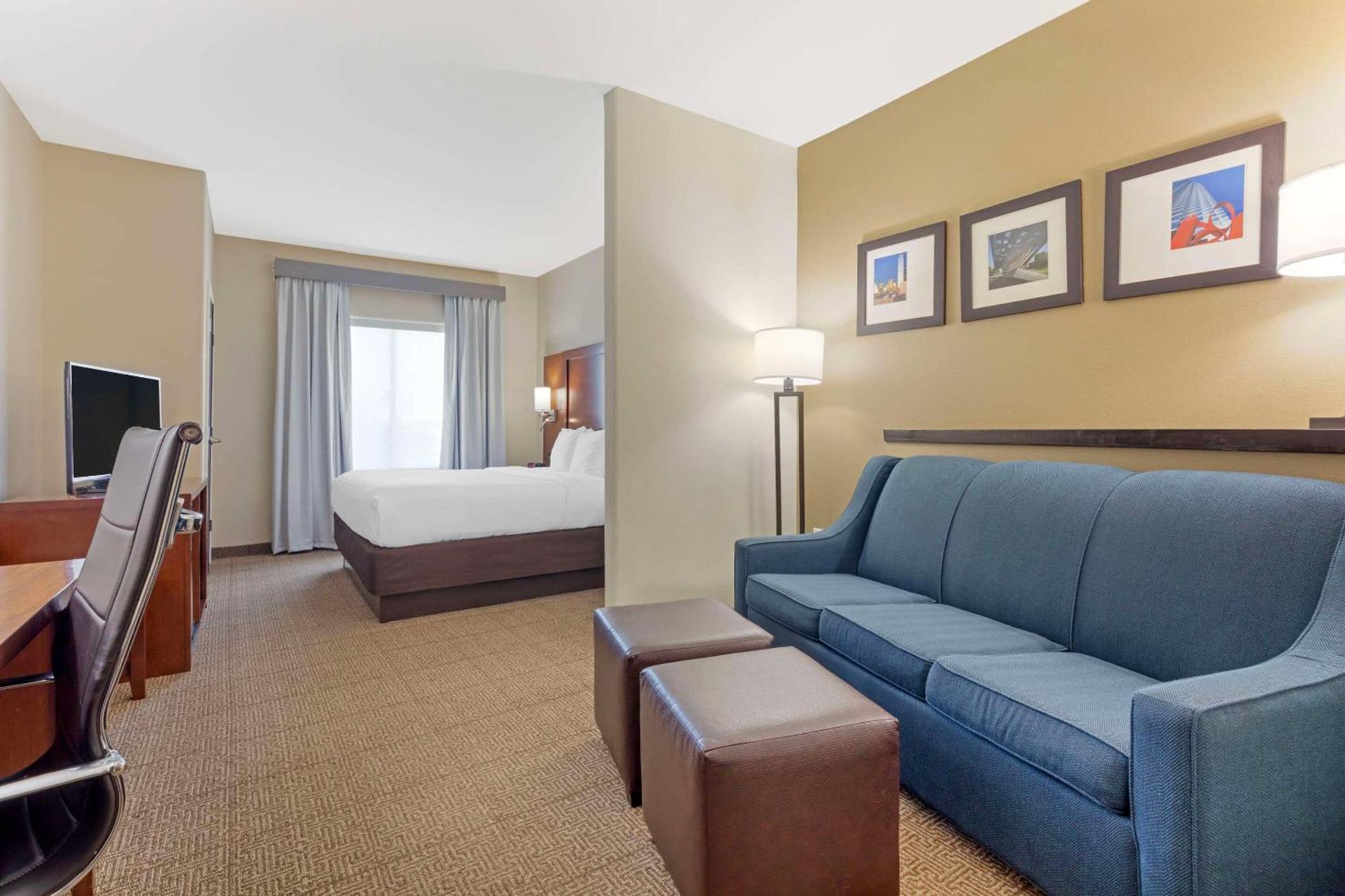 Comfort Suites West Dallas-Cockrell Hill Extérieur photo